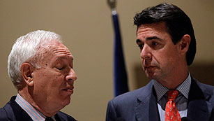 Ver v&iacute;deo  'El Gobierno condena la decisi&oacute;n de Argentina de expropiar YPF'