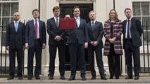 Ir al Video&nbsp;El Gobierno de David Cameron presenta un austero presupuesto para el periodo 2013-2014