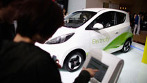 Ir al Video&nbsp;El Gobierno destina diez millones de euros en ayudas a la compra de coches el&eacute;ctricos