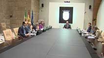 Ir al Video&nbsp;El Gobierno de Extremadura ha aprobado hoy sus proyectos con grandes ajustes