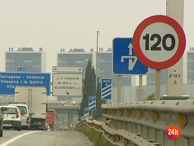 El Gobierno reduce a 110km/h la velocidad m&aacute;xima y baja los billetes de tren para ahorrar petr&oacute;leo