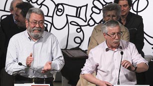 Ver v&iacute;deo  'Gobierno y sindicatos pactan los servicios m&iacute;nimos para la huelga general'