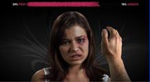 En el juego se puede abofetear a una adolescente una y otra vez hasta amoratarle la cara. En el juego se puede abofetear a una adolescente una y otra vez hasta amoratarle la cara.