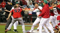 Ir al Video&nbsp;A golpes en el Canad&aacute; - M&eacute;xico de b&eacute;isbol
