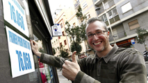 Ir al Video&nbsp;El Gordo ha salpicado a casi toda Espa&ntilde;a, pr&aacute;cticamente d&eacute;cimo a d&eacute;cimo