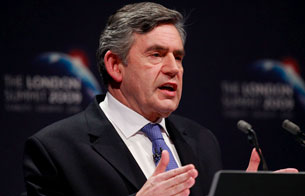 Ver v&iacute;deo  'Gordon Brown afirma que los problemas globales necesitan de soluciones globales'