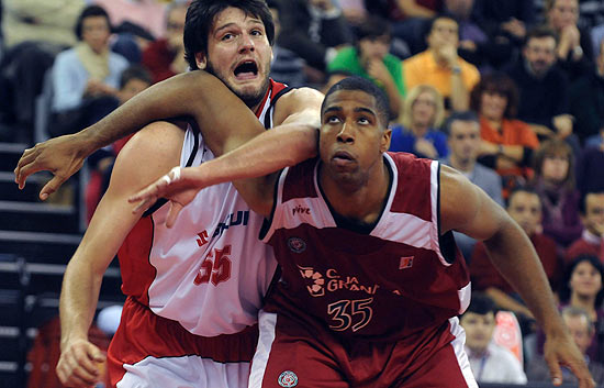 Granada 81-60 Manresa