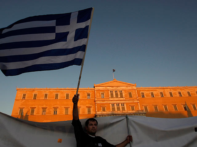 Grecia y la UE buscan soluciones para eludir la quiebra de Atenas