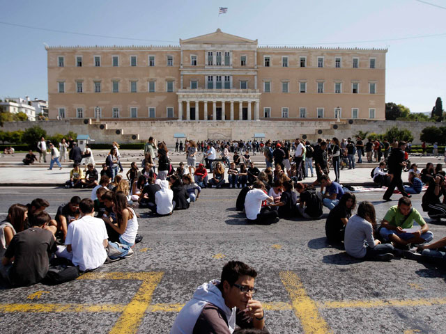 Grecia profundiza en su crisis con una deuda p&uacute;blica que supondr&aacute; el 172,7% del PIB en 2012