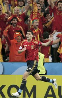 Dani G&uuml;iza celebra el gol que ha supuesto la victoria ante Grecia.