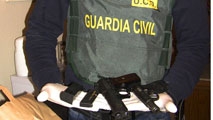 Ir al Video&nbsp;La Guardia Civil desmantela una organizaci&oacute;n que robaba droga a narcotraficantes