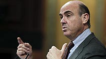Ir al Video&nbsp;De Guindos anuncia el acuerdo del ICO y su hom&oacute;logo alem&aacute;n para prestar 2.000 millones a pymes espa&ntilde;olas