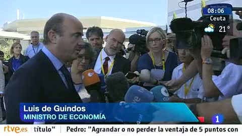 Ver v&iacute;deo  'De Guindos avanza "anuncios importantes en los pr&oacute;ximos d&iacute;as" sobre reformas estructurales'