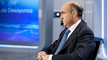 Ir al Video&nbsp;De Guindos: la banca nacionalizada se usar&aacute; para dar cr&eacute;dito