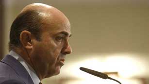 Ver v&iacute;deo  'De Guindos confirma que habr&aacute; nuevos ajustes en las pr&oacute;ximas semanas'