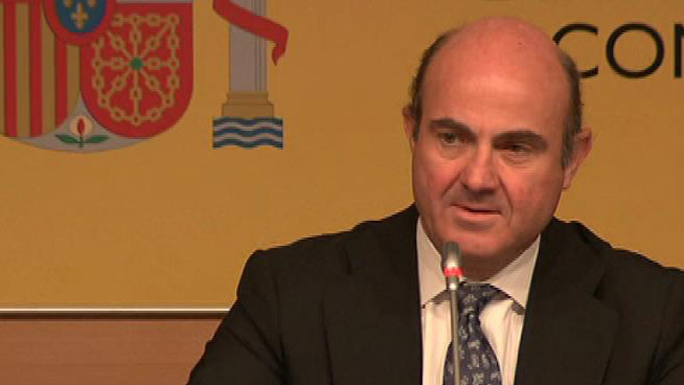 De Guindos confirma la solicitud del rescate financiero espa&ntilde;ol a la UE