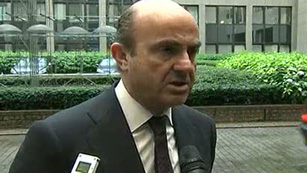 Ver v&iacute;deo  'De Guindos: el inter&eacute;s que pagar&aacute; Espa&ntilde;a por el rescate de la banca "puede ser m&aacute;s bajo" del 4%'