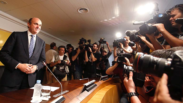 De Guindos: "Esto no tiene nada que ver con un rescate"