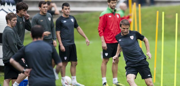 GURPEGUI DURANTE EL ENTRENAMIENTO DEL ATHLETIC