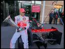 Ir al Video&nbsp;Hamilton presenta su coche ante sus patrocinadores