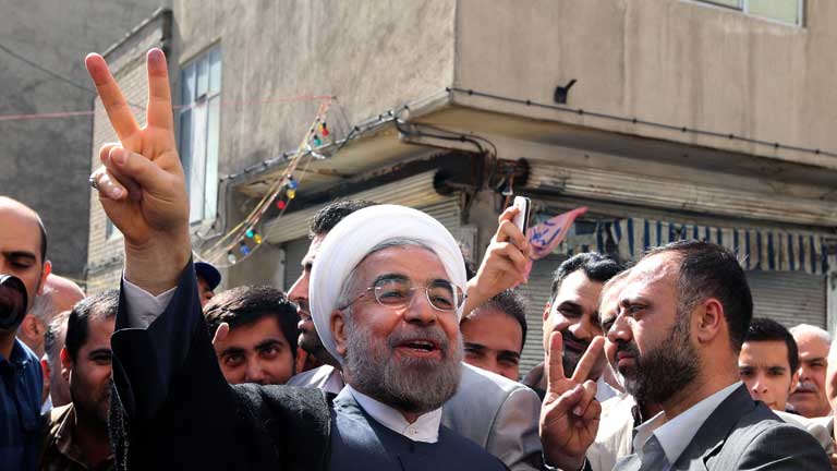 Hásan Rohani gana las elecciones presidenciales en Irán