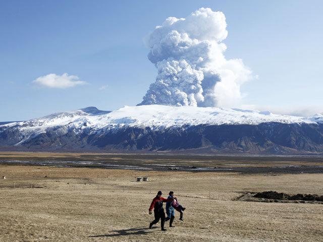 Desayunos - &iquest;Hasta cu&aacute;ndo durar&aacute; la erupci&oacute;n del volc&aacute;n en Islandia?