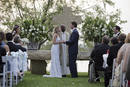 Henry Hager y Jenna Bush intercambian sus votos matrimoniales en el rancho de Crawford, Texas.