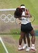 Las hermanas Williams representando a Estados Unidos ganan el oro en los juegos ol&iacute;mpicos.