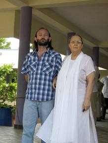 Hijo y viuda de Vicente Ferrer Hijo y viuda de Vicente Ferrer