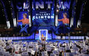 La senadora por Nueva York, Hillary Clinton, ante miles de delegados en la Convenci&oacute;n Dem&oacute;crata de Denver.