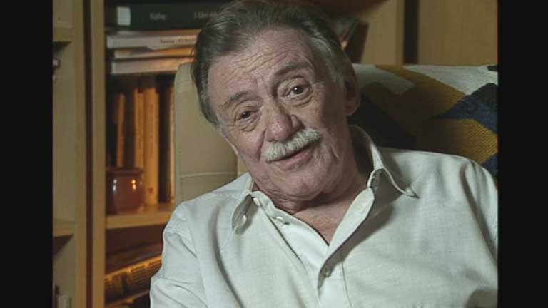Mario Benedetti en las p&aacute;ginas de "Insomnio y duermevelas"