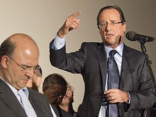 Ver v&iacute;deo  'Hollande se enfrentar&aacute; a Sarkozy en 2012 tras vencer a Aubry en las primarias'