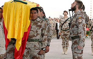 Ver v&iacute;deo  'Homenaje al militar espa&ntilde;ol fallecido en Afganist&aacute;n'