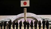 Ir al Video&nbsp;Homenaje en el segundo aniversario del desastre de Fukushima