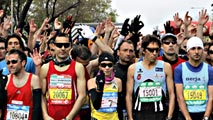 Ir al Video&nbsp;Homenaje a las v&iacute;ctimas de Boston en la marat&oacute;n de Madrid