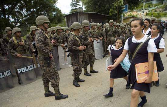 Honduras levanta el toque de queda