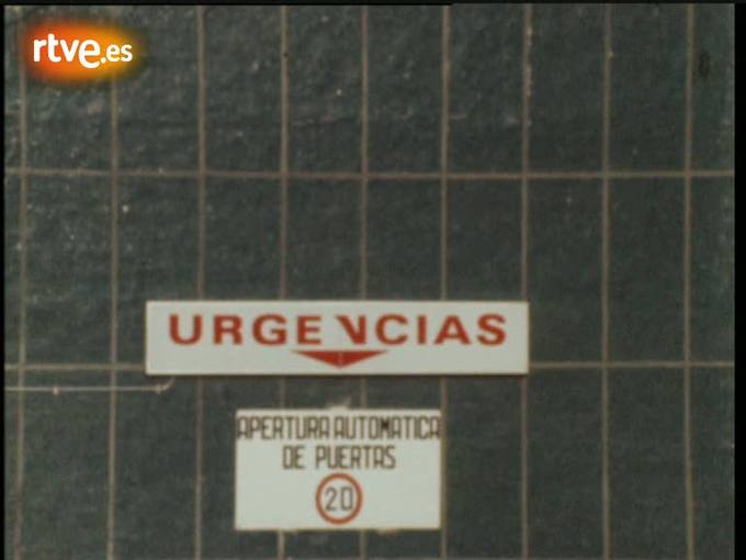 Ir al Video&nbsp;Los hospitales reciben una avalancha de pacientes afectados por la Colza (1981)
