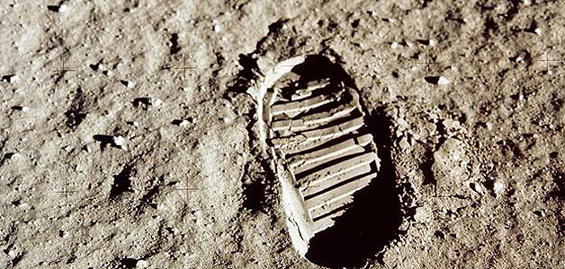 Huella de un astronauta del Apollo 11 sobre la Luna