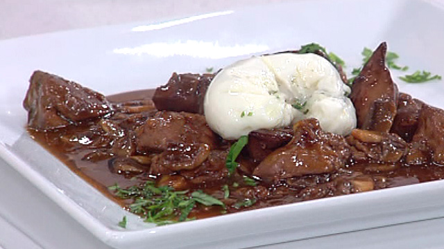 Saber Cocinar - Huevos escalfados con higaditos al jerez 