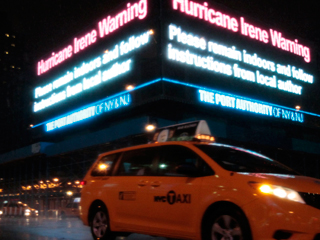 Ver v&iacute;deo  'El hurac&aacute;n 'Irene' llega a Nueva York'