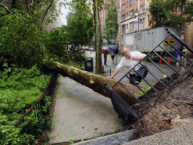 Nueva York da por acabado el peligro del hurac&aacute;n "Irene "