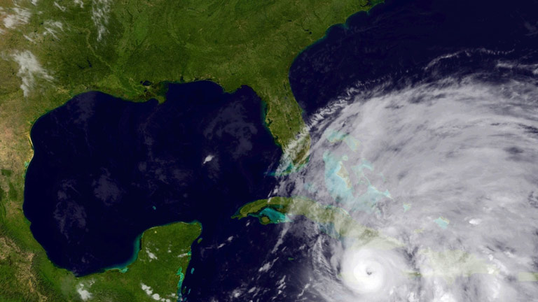El huracán Sandy entra en Cuba tras causar dos muertos en Haití y Jamaica