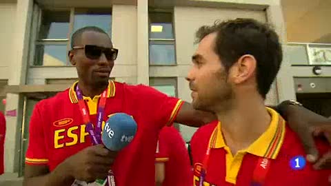 Ver v&iacute;deo  'Ibaka entrevista a sus compa&ntilde;eros de selecci&oacute;n'