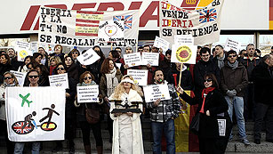 Ver vídeo  'Iberia sufre desde hoy la mayor huelga en su historia'