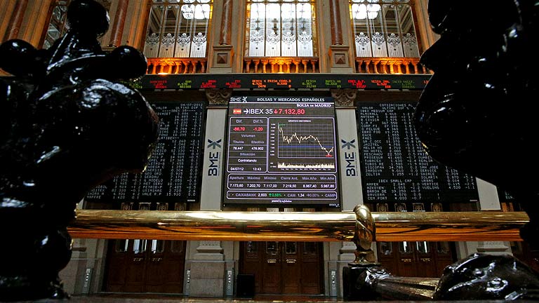 El Ibex-35 cae un 2,99% y la rentabilidad del bono espa&ntilde;ol a 10 a&ntilde;os roza el 6,8%