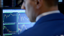 Ir al Video&nbsp;El Ibex-35 se aleja de las subidas de Europa y retrocede un leve 0,10%