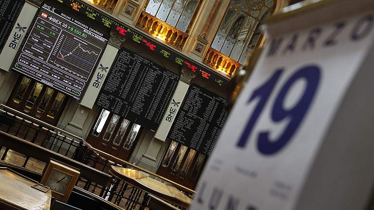 El Ibex-35 cierra con una subida del 1,24% y entra en ganancias anuales