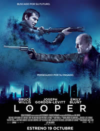<i>Looper</i>