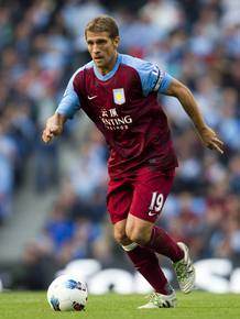 Imagen del excapit&aacute;n del Aston Villa Stiliyan Petrov.
