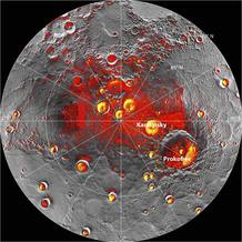 Imagen de radar del polo norte de Meercurio superpuesta en mosaico de imágenes de Messenger
